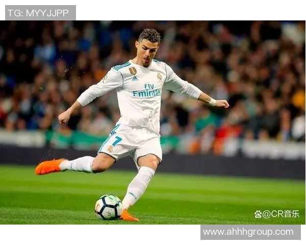 球星足球大全带你全面了解世界足坛巨星成长经历与辉煌成就